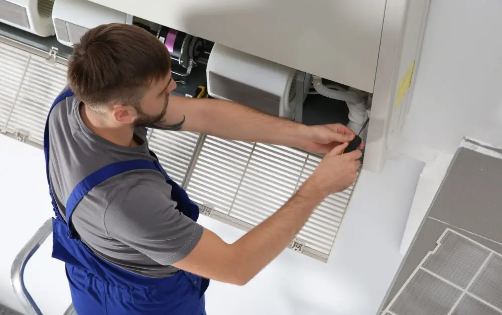 What to Expect During a Professional AC Service Visit in Dubai?